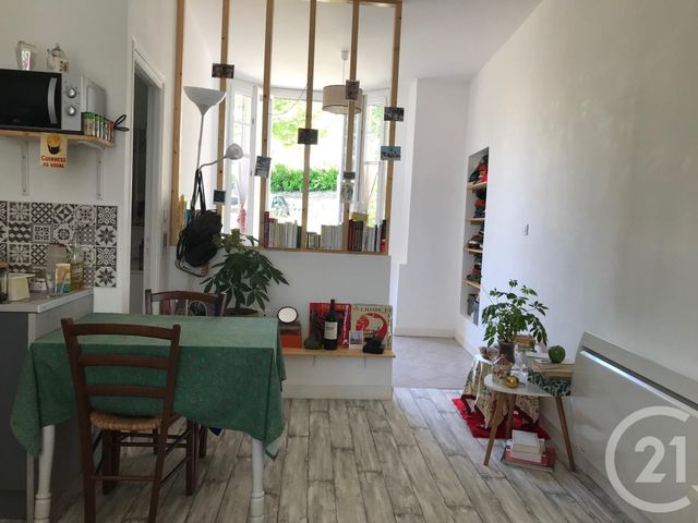 Appartement Studio à louer - 1 pièce - 29.0 m2 - MONTLUCON - 03 - AUVERGNE - Century 21 Pasquet Immobilier