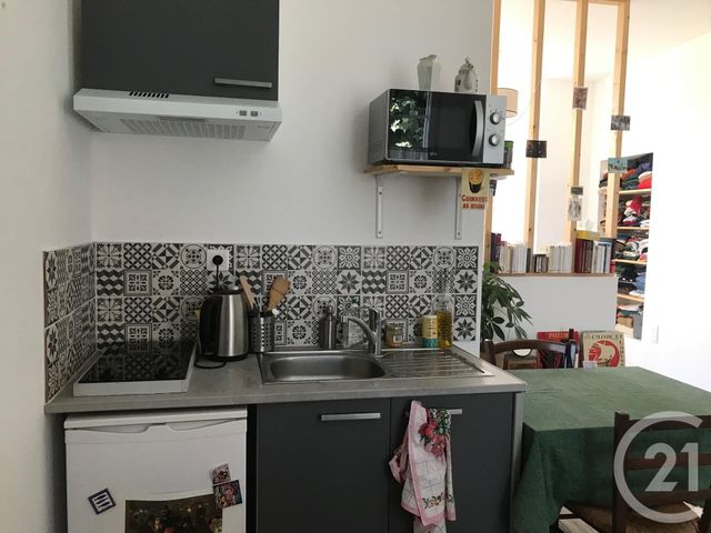 Appartement Studio à louer - 1 pièce - 29.0 m2 - MONTLUCON - 03 - AUVERGNE - Century 21 Pasquet Immobilier