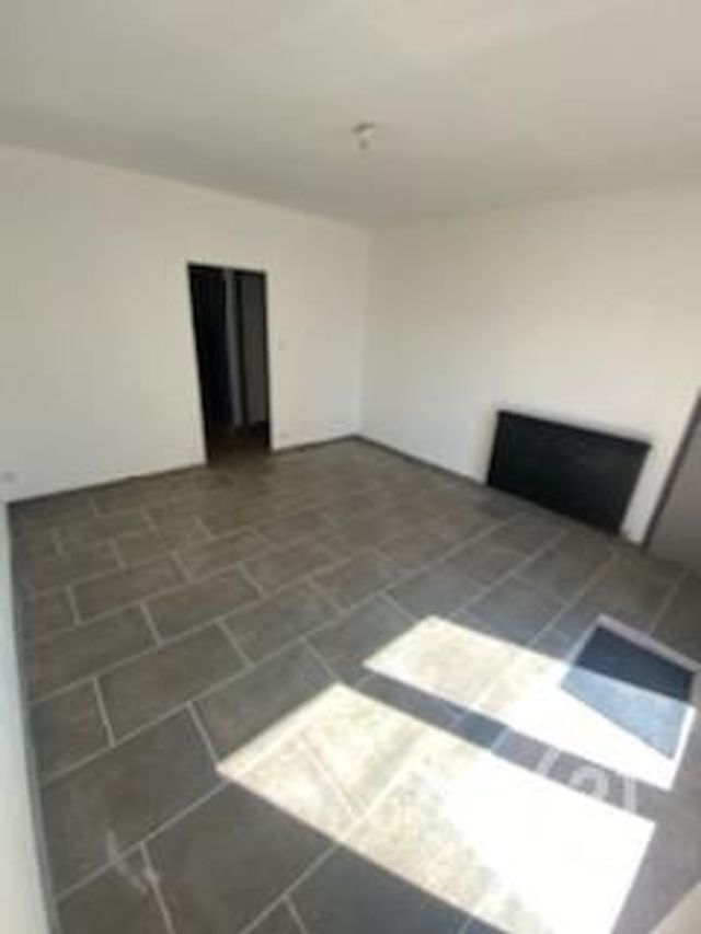 Appartement F3 à louer - 3 pièces - 52.14 m2 - MONTLUCON - 03 - AUVERGNE - Century 21 Pasquet Immobilier