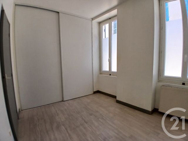 Appartement F3 à vendre - 3 pièces - 55.9 m2 - MONTLUCON - 03 - AUVERGNE - Century 21 Pasquet Immobilier