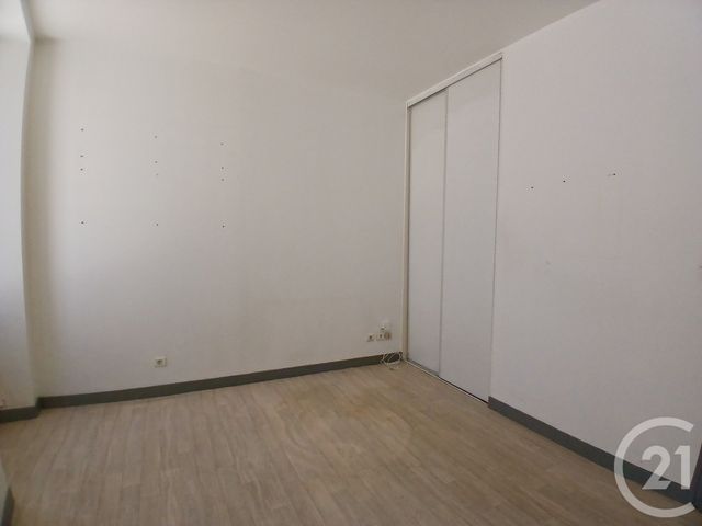 Appartement F3 à vendre - 3 pièces - 55.9 m2 - MONTLUCON - 03 - AUVERGNE - Century 21 Pasquet Immobilier