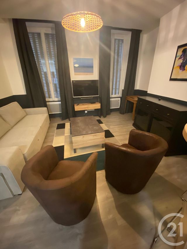 Appartement à louer - 2 pièces - 43.66 m2 - MONTLUCON - 03 - AUVERGNE - Century 21 Pasquet Immobilier