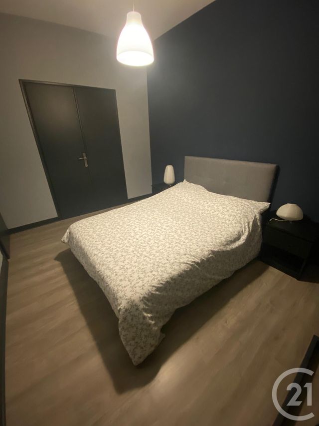 Appartement à louer - 2 pièces - 43.66 m2 - MONTLUCON - 03 - AUVERGNE - Century 21 Pasquet Immobilier