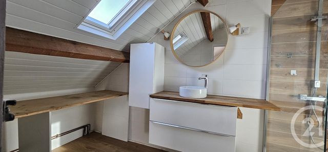 maison à louer - 5 pièces - 88.0 m2 - BEZENET - 03 - AUVERGNE - Century 21 Pasquet Immobilier