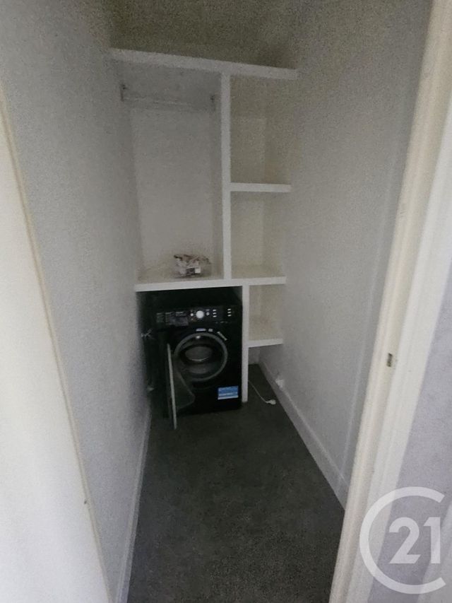 Appartement à louer - 3 pièces - 55.53 m2 - MONTLUCON - 03 - AUVERGNE - Century 21 Pasquet Immobilier