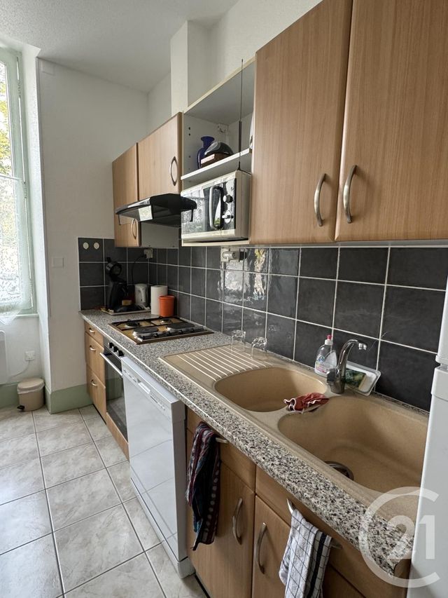 Appartement F3 à louer - 3 pièces - 58.0 m2 - NERIS LES BAINS - 03 - AUVERGNE - Century 21 Pasquet Immobilier