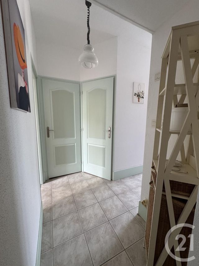 Appartement F3 à louer - 3 pièces - 58.0 m2 - NERIS LES BAINS - 03 - AUVERGNE - Century 21 Pasquet Immobilier