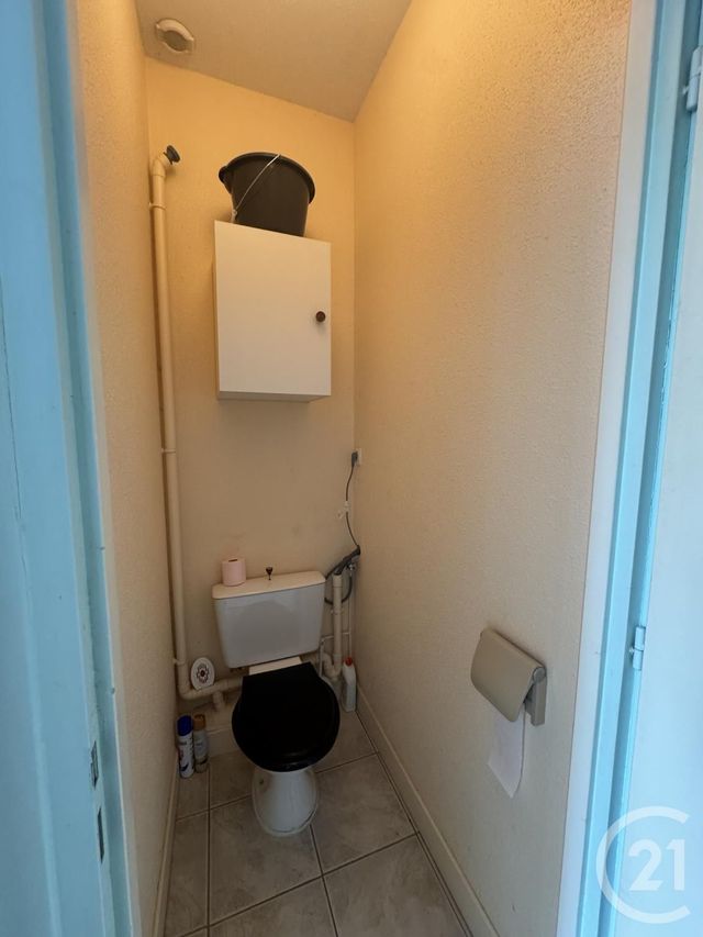 Appartement F3 à louer - 3 pièces - 58.0 m2 - NERIS LES BAINS - 03 - AUVERGNE - Century 21 Pasquet Immobilier
