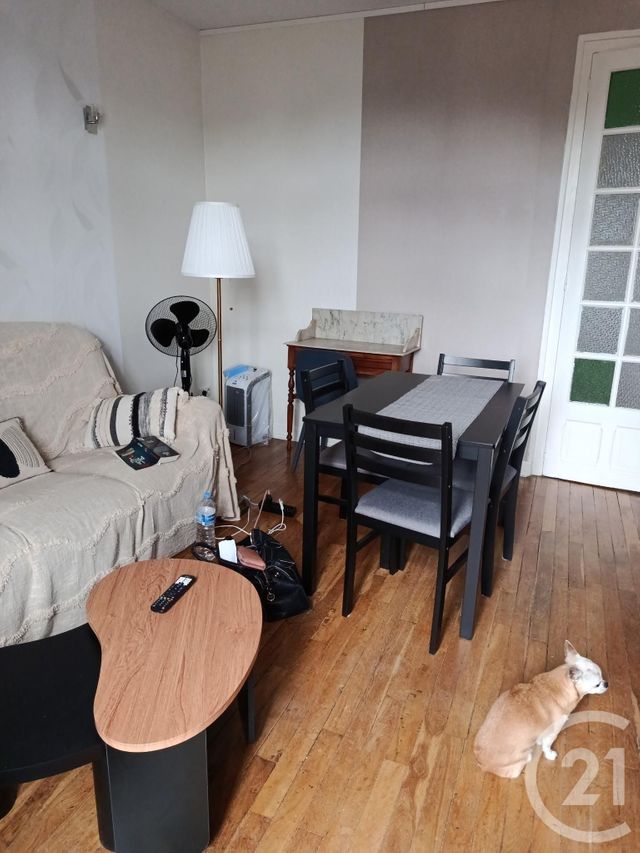 Appartement F3 à vendre - 3 pièces - 54.86 m2 - NERIS LES BAINS - 03 - AUVERGNE - Century 21 Pasquet Immobilier
