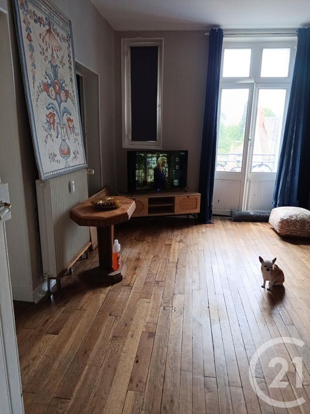 Appartement F3 à vendre - 3 pièces - 54.86 m2 - NERIS LES BAINS - 03 - AUVERGNE - Century 21 Pasquet Immobilier
