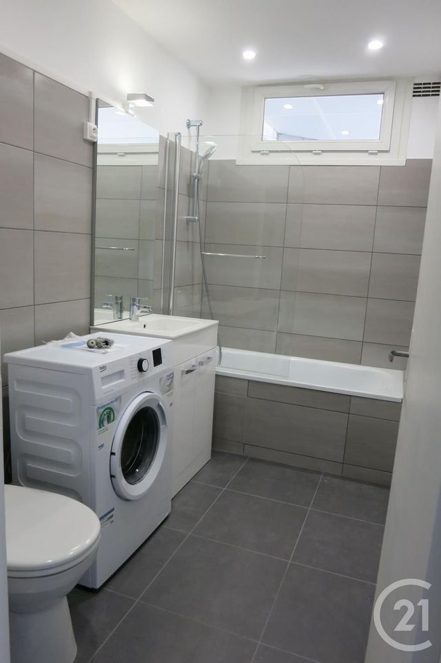 Appartement Studio à louer - 1 pièce - 28.38 m2 - MONTLUCON - 03 - AUVERGNE - Century 21 Pasquet Immobilier