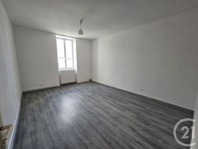 maison à louer - 4 pièces - 106.0 m2 - DOMERAT - 03 - AUVERGNE - Century 21 Pasquet Immobilier