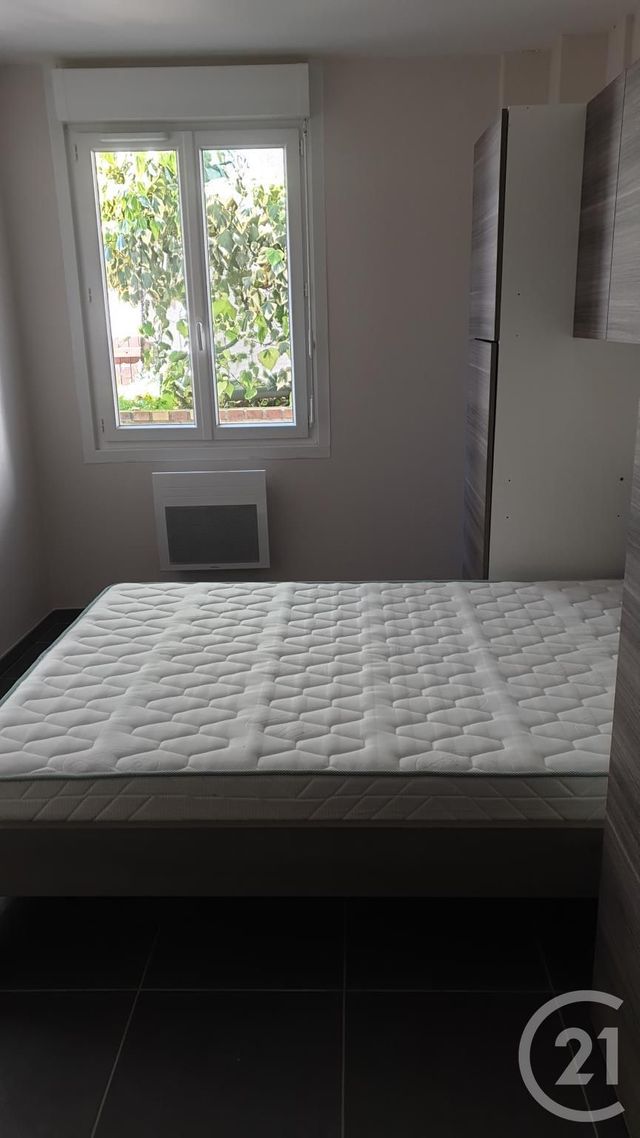 Appartement F2 à louer - 2 pièces - 30.0 m2 - MONTLUCON - 03 - AUVERGNE - Century 21 Pasquet Immobilier