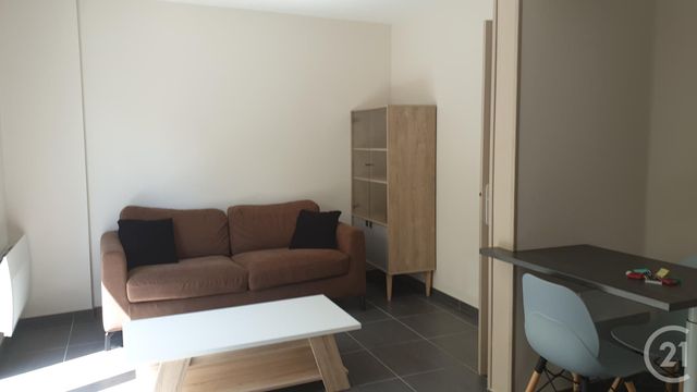 Appartement F2 à louer - 2 pièces - 30.0 m2 - MONTLUCON - 03 - AUVERGNE - Century 21 Pasquet Immobilier