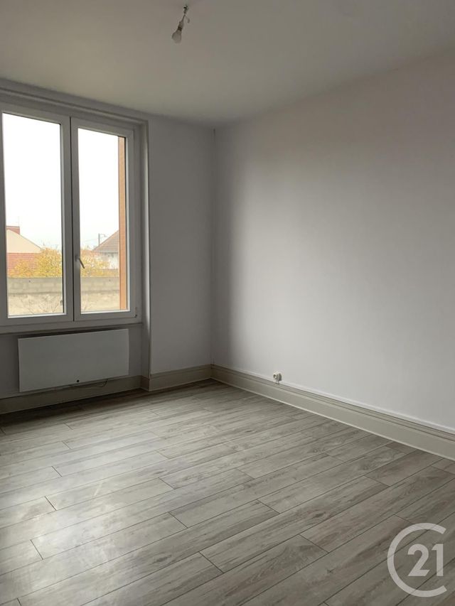 Appartement F3 à louer - 3 pièces - 58.8 m2 - MONTLUCON - 03 - AUVERGNE - Century 21 Pasquet Immobilier