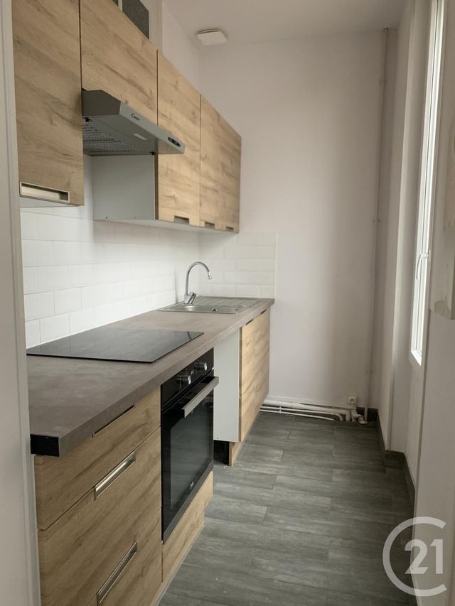 Appartement F3 à louer - 3 pièces - 58.8 m2 - MONTLUCON - 03 - AUVERGNE - Century 21 Pasquet Immobilier