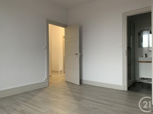 Appartement F3 à louer - 3 pièces - 58.8 m2 - MONTLUCON - 03 - AUVERGNE - Century 21 Pasquet Immobilier