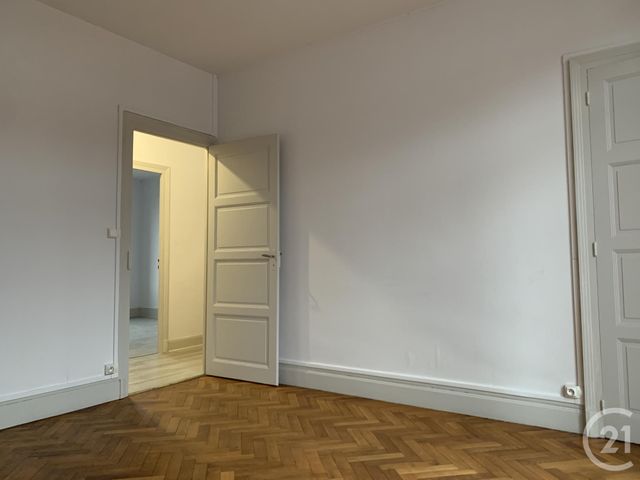 Appartement F3 à louer - 3 pièces - 58.8 m2 - MONTLUCON - 03 - AUVERGNE - Century 21 Pasquet Immobilier