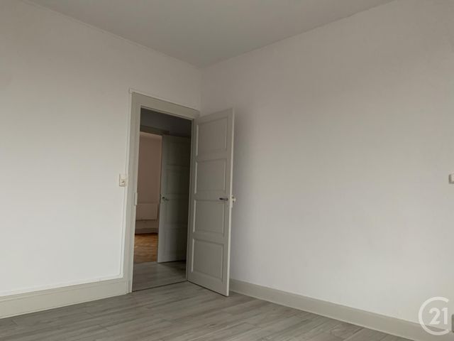 Appartement F3 à louer - 3 pièces - 58.8 m2 - MONTLUCON - 03 - AUVERGNE - Century 21 Pasquet Immobilier