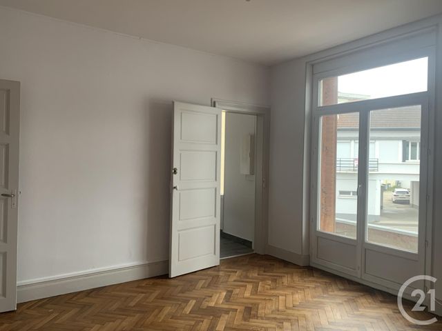 Appartement F3 à louer - 3 pièces - 58.8 m2 - MONTLUCON - 03 - AUVERGNE - Century 21 Pasquet Immobilier