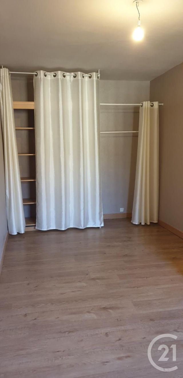 maison à louer - 4 pièces - 90.0 m2 - DESERTINES - 03 - AUVERGNE - Century 21 Pasquet Immobilier