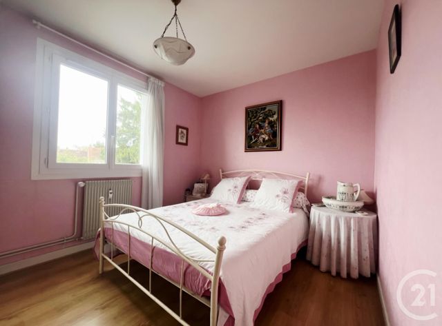 Appartement F3 à vendre - 3 pièces - 73.88 m2 - MONTLUCON - 03 - AUVERGNE - Century 21 Pasquet Immobilier