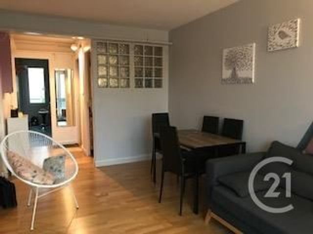 Appartement F2 à louer - 2 pièces - 40.63 m2 - MONTLUCON - 03 - AUVERGNE - Century 21 Pasquet Immobilier