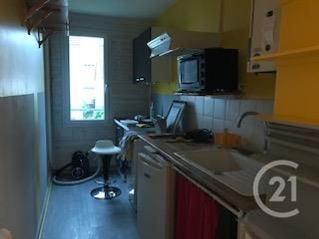 Appartement F2 à louer - 2 pièces - 40.63 m2 - MONTLUCON - 03 - AUVERGNE - Century 21 Pasquet Immobilier