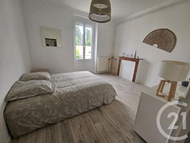 Appartement F2 à louer - 2 pièces - 40.92 m2 - MONTLUCON - 03 - AUVERGNE - Century 21 Pasquet Immobilier