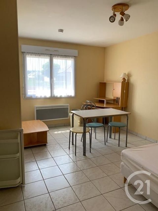 Appartement Studio à louer - 1 pièce - 22.56 m2 - MONTLUCON - 03 - AUVERGNE - Century 21 Pasquet Immobilier