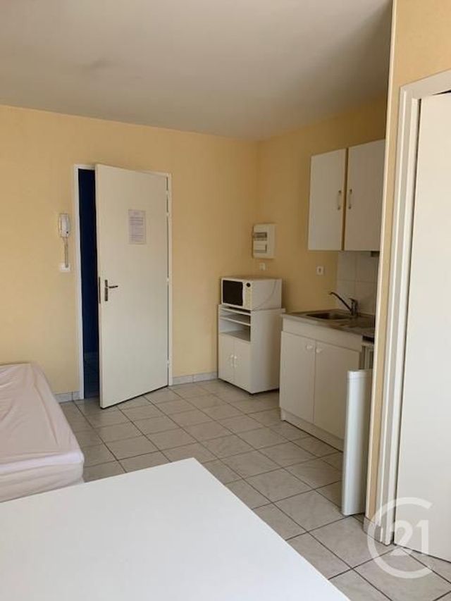 Appartement Studio à louer - 1 pièce - 22.56 m2 - MONTLUCON - 03 - AUVERGNE - Century 21 Pasquet Immobilier