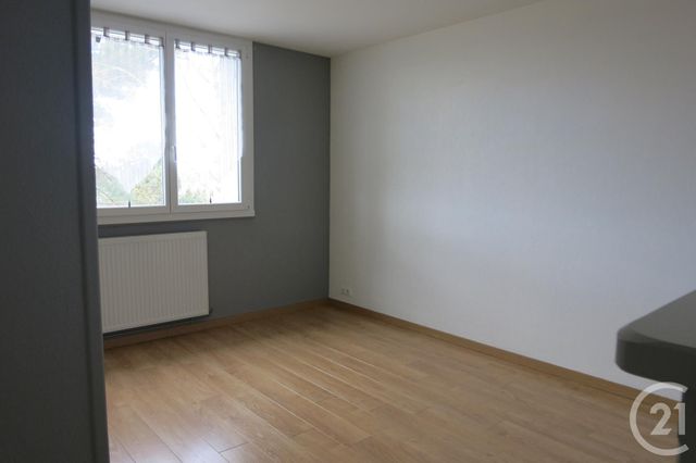 Appartement F2 à louer - 2 pièces - 55.0 m2 - MONTLUCON - 03 - AUVERGNE - Century 21 Pasquet Immobilier