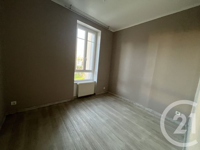 Appartement T3 à louer - 3 pièces - 76.0 m2 - MONTLUCON - 03 - AUVERGNE - Century 21 Pasquet Immobilier