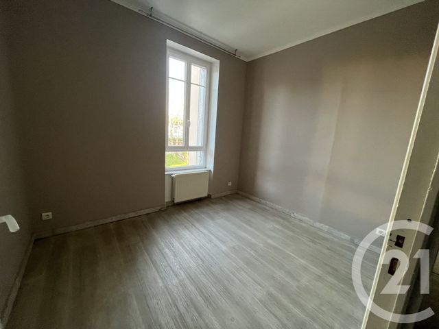 Appartement T3 à louer - 3 pièces - 76.0 m2 - MONTLUCON - 03 - AUVERGNE - Century 21 Pasquet Immobilier