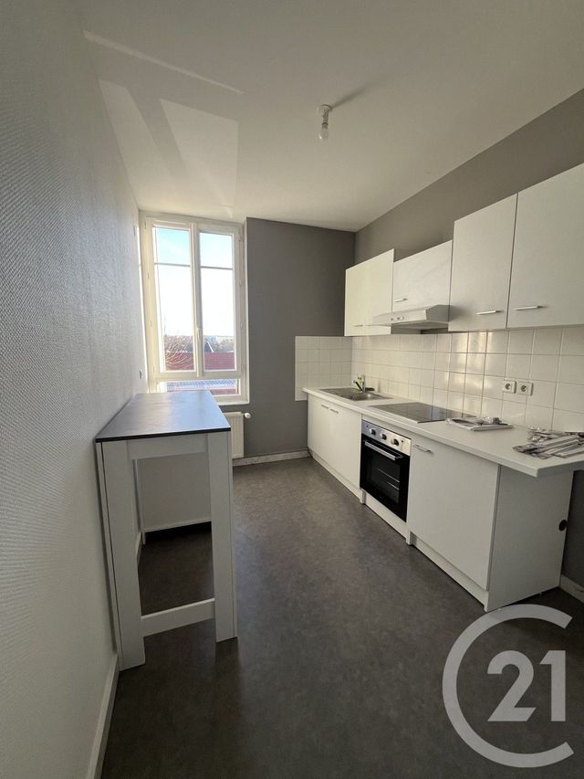 Appartement T3 à louer - 3 pièces - 76.0 m2 - MONTLUCON - 03 - AUVERGNE - Century 21 Pasquet Immobilier