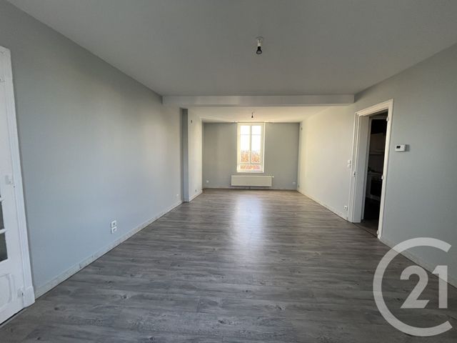 Appartement T3 à louer - 3 pièces - 76.0 m2 - MONTLUCON - 03 - AUVERGNE - Century 21 Pasquet Immobilier
