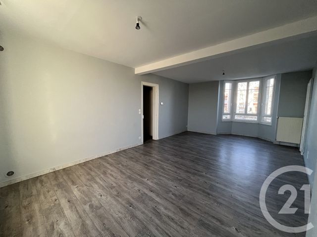 Appartement T3 à louer - 3 pièces - 76.0 m2 - MONTLUCON - 03 - AUVERGNE - Century 21 Pasquet Immobilier