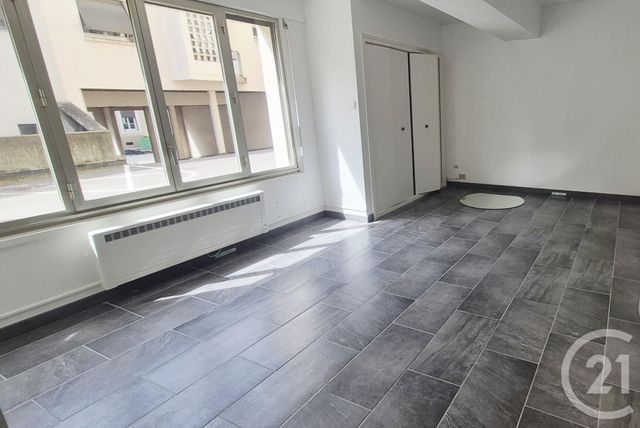 Appartement F1 à vendre - 1 pièce - 35.0 m2 - MONTLUCON - 03 - AUVERGNE - Century 21 Pasquet Immobilier