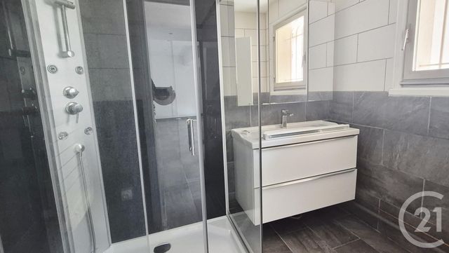 Appartement F1 à vendre - 1 pièce - 35.0 m2 - MONTLUCON - 03 - AUVERGNE - Century 21 Pasquet Immobilier
