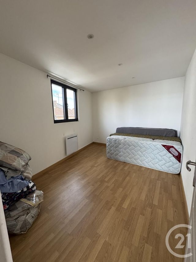 Appartement F2 à louer - 3 pièces - 57.67 m2 - MONTLUCON - 03 - AUVERGNE - Century 21 Pasquet Immobilier