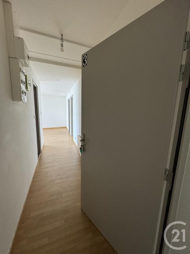 Appartement F2 à louer - 3 pièces - 57.67 m2 - MONTLUCON - 03 - AUVERGNE - Century 21 Pasquet Immobilier