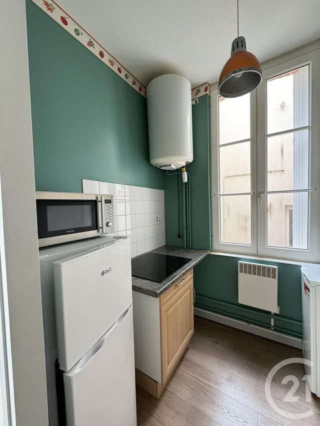 Appartement Studio à louer - 1 pièce - 22.05 m2 - MONTLUCON - 03 - AUVERGNE - Century 21 Pasquet Immobilier
