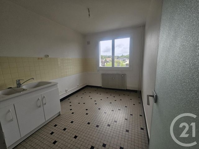 Appartement à louer - 3 pièces - 61.0 m2 - MONTLUCON - 03 - AUVERGNE - Century 21 Pasquet Immobilier