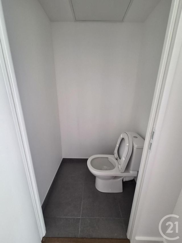 Appartement F2 à louer - 2 pièces - 48.86 m2 - MONTLUCON - 03 - AUVERGNE - Century 21 Pasquet Immobilier