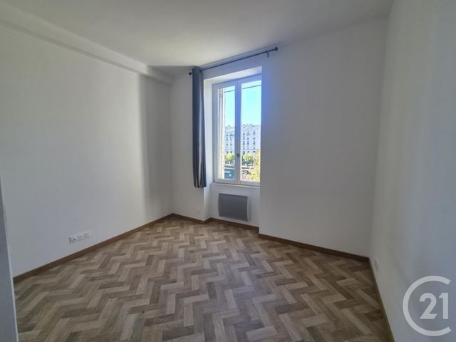 Appartement à louer - 3 pièces - 65.52 m2 - NERIS LES BAINS - 03 - AUVERGNE - Century 21 Pasquet Immobilier