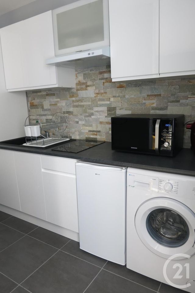 Appartement F2 à louer - 2 pièces - 32.91 m2 - MONTLUCON - 03 - AUVERGNE - Century 21 Pasquet Immobilier