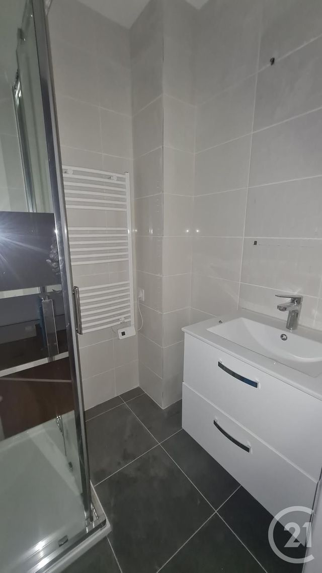 Appartement F4 à louer - 2 pièces - 33.04 m2 - MONTLUCON - 03 - AUVERGNE - Century 21 Pasquet Immobilier