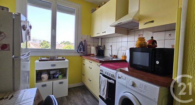 Appartement F4 à vendre - 4 pièces - 70.0 m2 - MONTLUCON - 03 - AUVERGNE - Century 21 Pasquet Immobilier