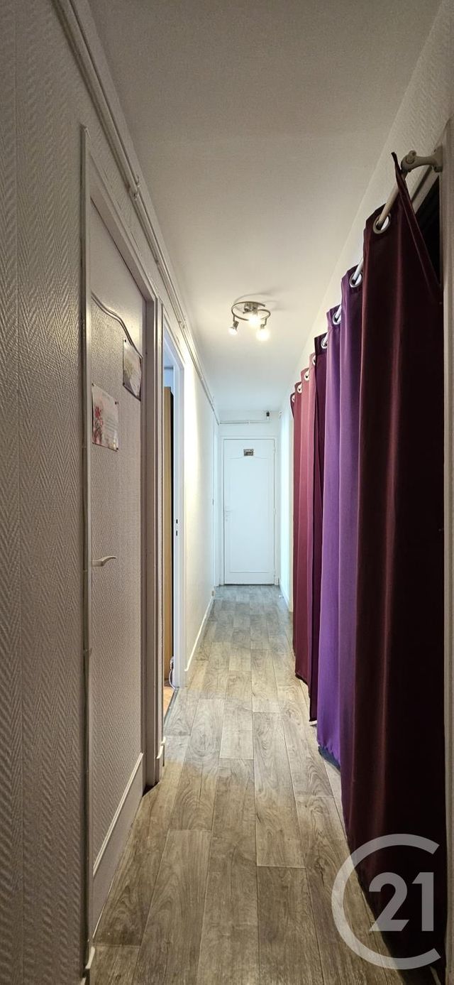 Appartement F4 à vendre - 4 pièces - 70.0 m2 - MONTLUCON - 03 - AUVERGNE - Century 21 Pasquet Immobilier
