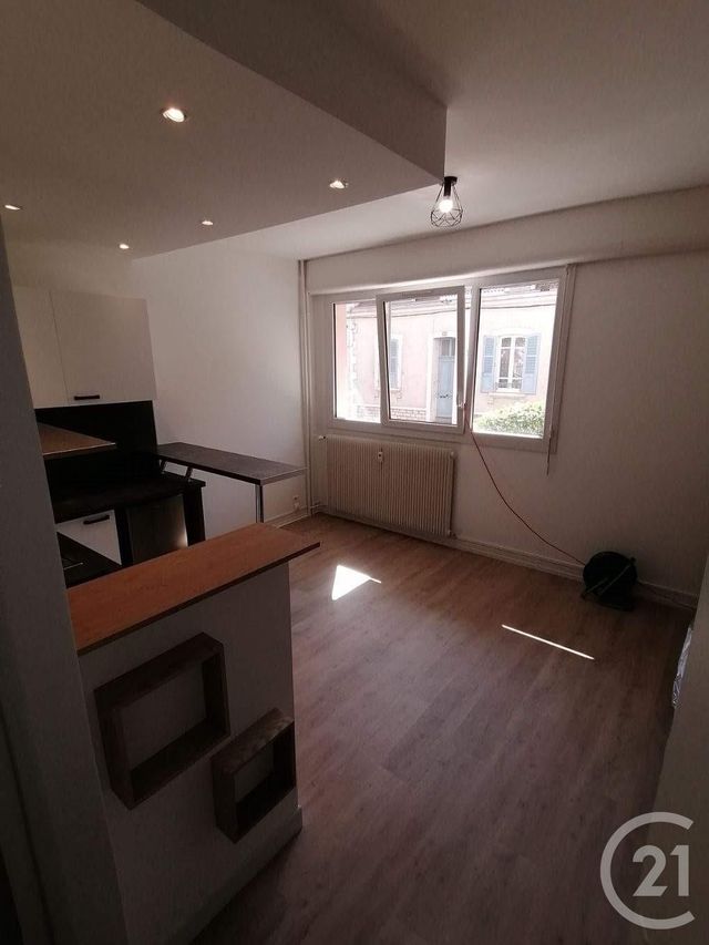 Appartement Studio à louer - 2 pièces - 23.0 m2 - MONTLUCON - 03 - AUVERGNE - Century 21 Pasquet Immobilier